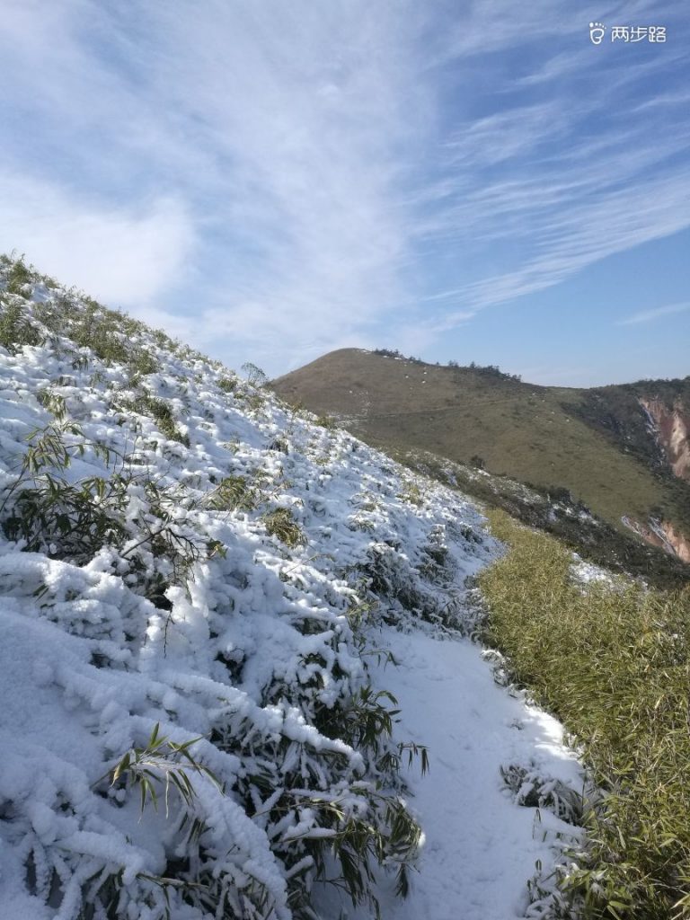 《佛静山穿越大相岭清溪古道》